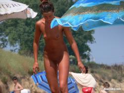 Nude girls on the beach - 209 7/45