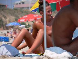 Nude girls on the beach - 209 24/45