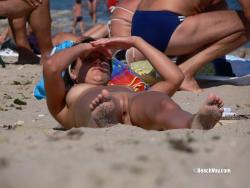 Nude girls on the beach - 394 21/47