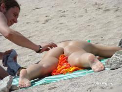 Nude girls on the beach - 101 - part 1 10/40