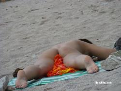 Nude girls on the beach - 101 - part 1 12/40