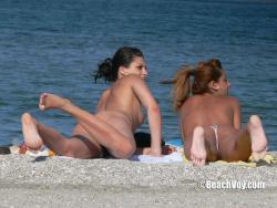 Topless girls on the beach - 106  4/37