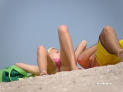 Topless girls on the beach - 085 - part 1 12/40