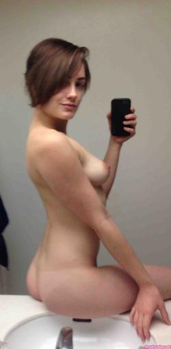 Naked selfies of beautiful short haired brunette 19/27