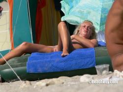 Nude girls on the beach - 366 19/49
