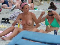 Topless girls on the beach -  009 33/47