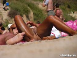 Nude girls on the beach - 184 1/48