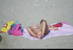 Nude girls on the beach - 177(49 pics)