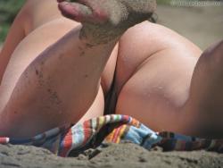 Nude girls on the beach - 237 1/39