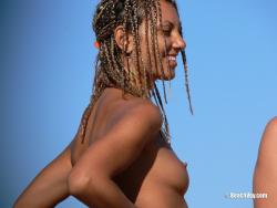 Nude girls on the beach - 337 14/56