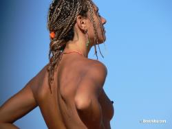 Nude girls on the beach - 337 41/56