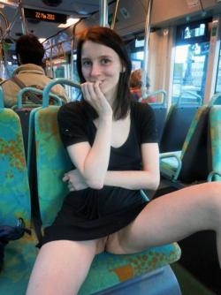 130726 - upskirt 25/30