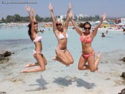 Beach - jess and friends 1 62/110