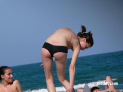 Topless girls on the beach - 079 - part 2 28/35