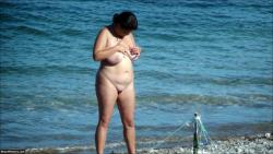 Nude girls on the beach - 127 17/49