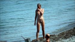 Nude girls on the beach - 127 25/49