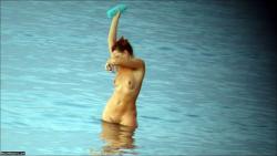 Nude girls on the beach - 127 32/49