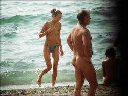 Nude girls on the beach - 127 44/49