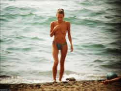 Nude girls on the beach - 127 47/49