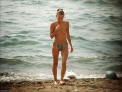 Nude girls on the beach - 127 49/49
