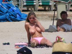 Topless girls on the beach - 034 13/47