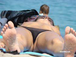 Topless girls on the beach - 098 - part 1 2/44