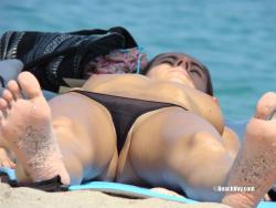 Topless girls on the beach - 098 - part 1 9/44