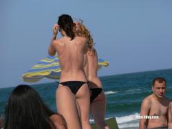 Topless girls on the beach - 248 43/61