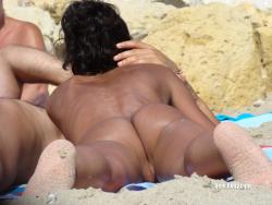 Nude girls on the beach - 311 13/29
