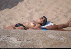 Topless girls on the beach - 020 - part 2 10/48