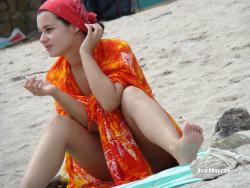 Nude girls on the beach - 101 - part 2 38/40