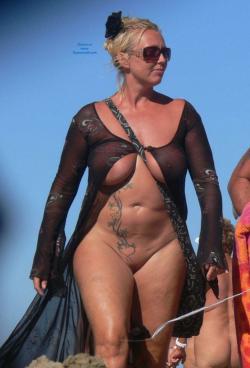 140720 - lifes a beach 18/23