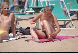 Topless girls on the beach - 289 - part 2 5/38