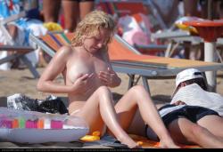 Topless girls on the beach - 289 - part 2 22/38