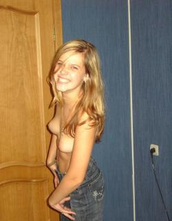 Smiling amateur whores 96/97