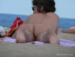 Nude girls on the beach - 324 29/43