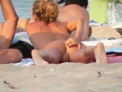 Nude girls on the beach - 176 21/48