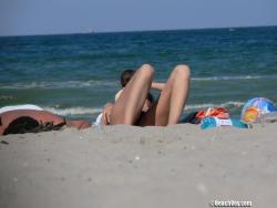 Topless girls on the beach - 076 13/20