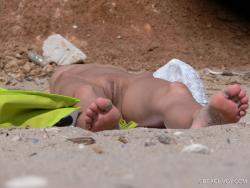 Nude girls on the beach - 308 6/40