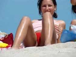 Topless girls on the beach - 082 - part 2  35/49