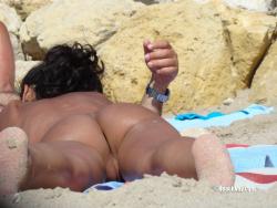 Nude girls on the beach - 278 17/46