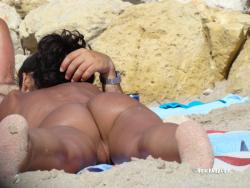Nude girls on the beach - 278 18/46