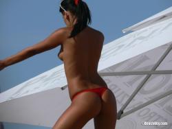 Topless girls on the beach -  003 29/43
