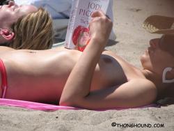 Topless girls on the beach - 068 - part 1 33/45