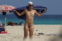 Nude girls on the beach - 382 - hairy 2/48