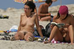 Nude girls on the beach - 382 - hairy 13/48