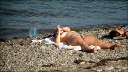 Nude girls on the beach - 126 26/47