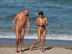 Nude girls on the beach - 175 11/48