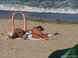 Nude girls on the beach - 175 35/48