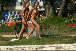 Nude girls on the beach - 116 19/42